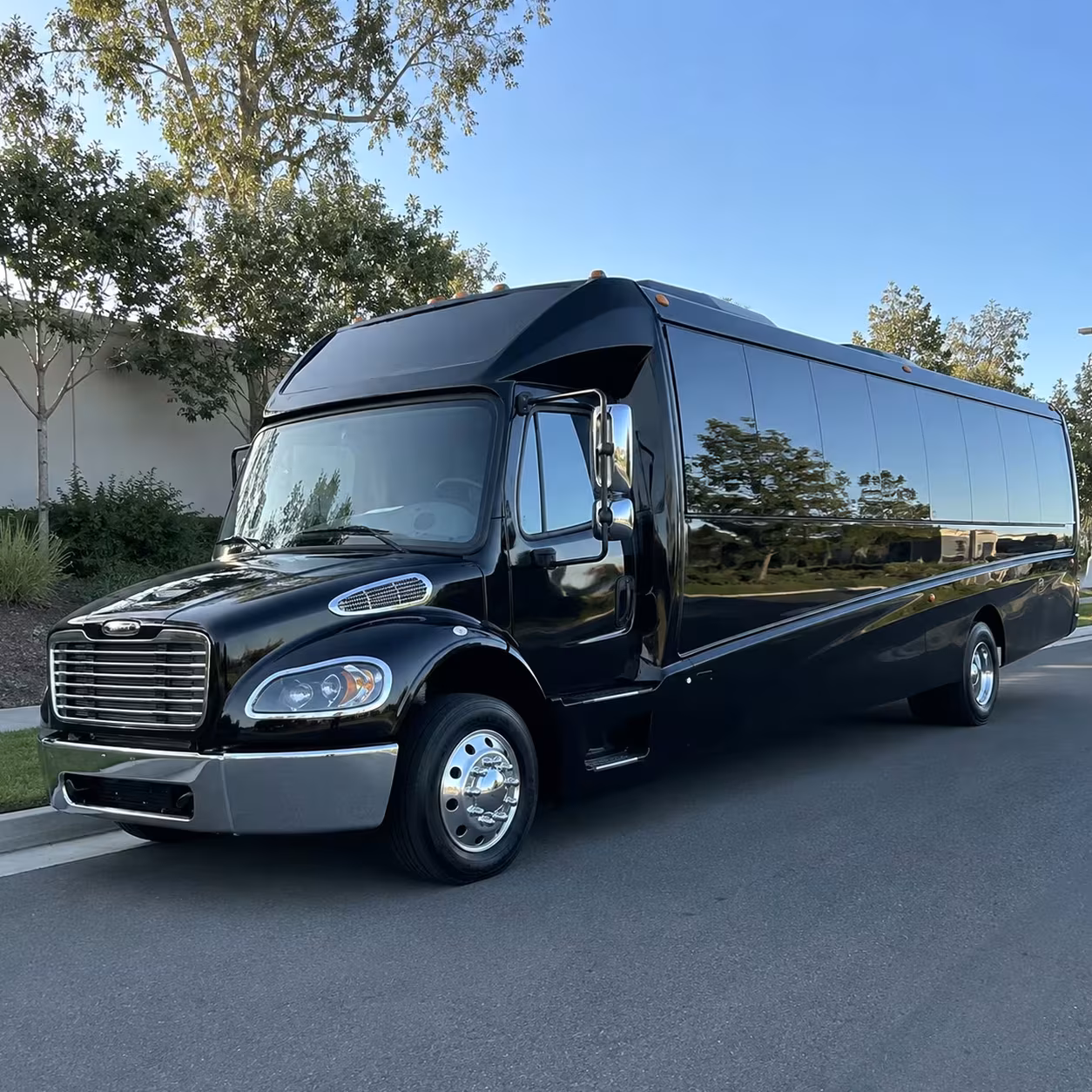 lafayette minibus rentals for sunday school and small groups