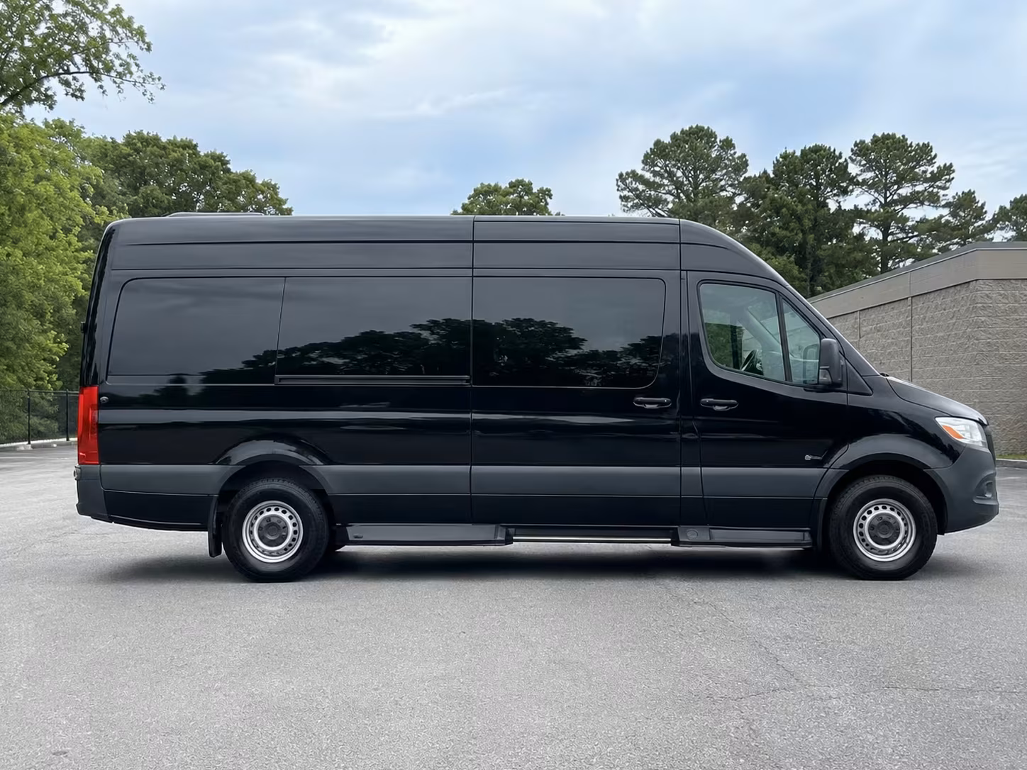 lafayette sprinter limo rental