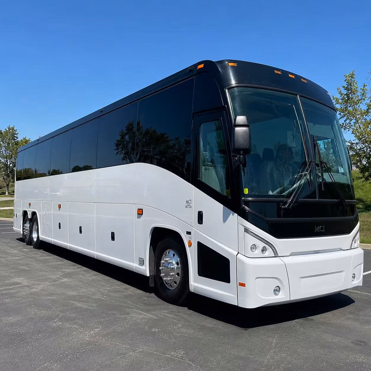shuttle buses for lafayette oil and gas workforces