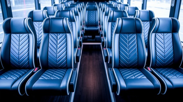 lafayette 18 passenger minibus rental