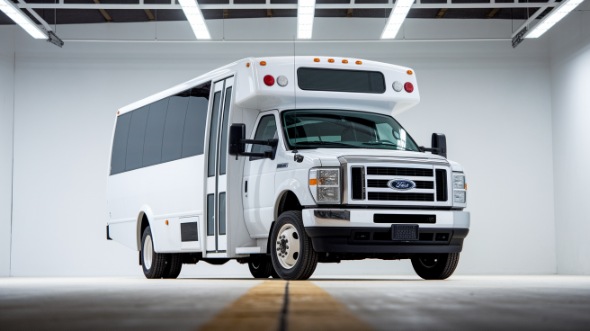 lafayette 18 passenger minibus