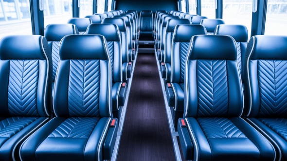 lafayette 30 passenger minibus rental
